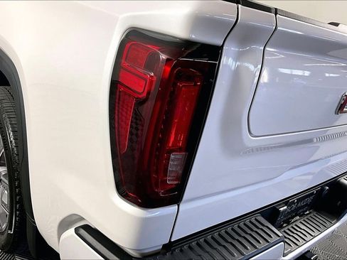 Used 2024 GMC Sierra 1500 Denali AWD/4WD image 23