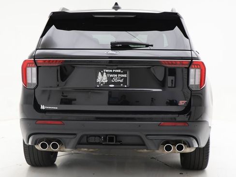 Used 2025 Ford Explorer ST image 7