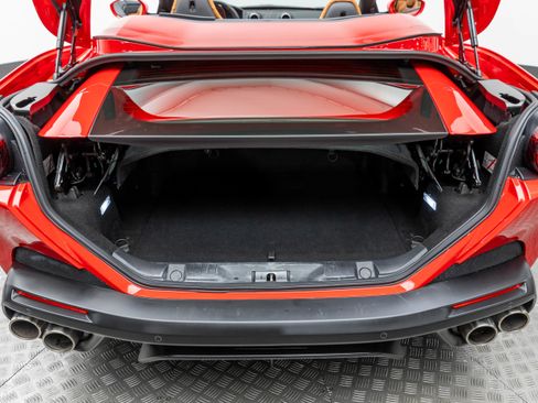 Used 2019 Ferrari Portofino image 35