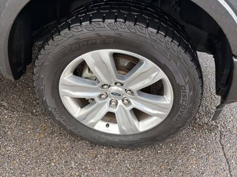Used 2019 Ford F150 Platinum AWD/4WD image 24