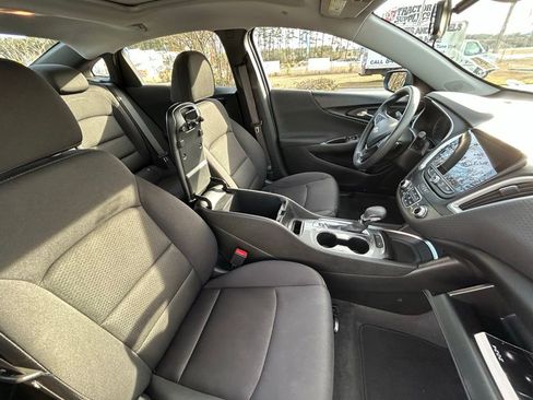 Used 2024 Chevrolet Malibu LT image 25