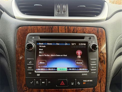 Used 2014 Chevrolet Traverse LTZ image 19