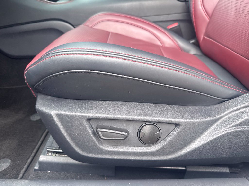 Used 2025 Ford Mustang GT Premium RWD image 12