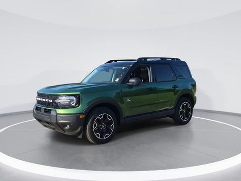 Used 2025 Ford Bronco Sport Outer Banks w/ Outer Banks Tech Package+ AWD/4WD image 4