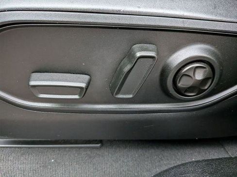 Certified 2023 Jeep Grand Cherokee L Limited image 13