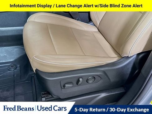 Used 2023 Chevrolet Suburban Premier w/ Premium Package AWD/4WD image 27