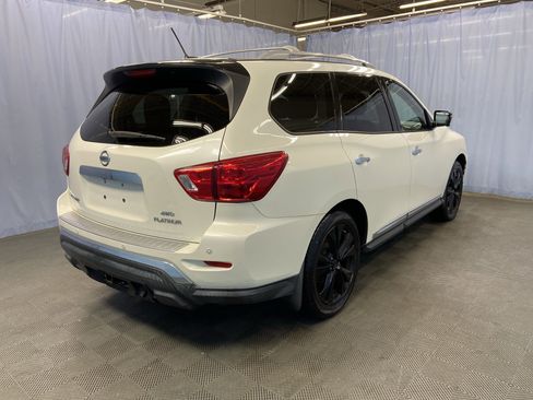 Used 2017 Nissan Pathfinder Platinum w/ Midnight Edition Package image 6