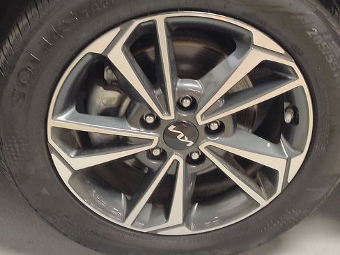 Used 2024 Kia Forte LXS FWD image 31