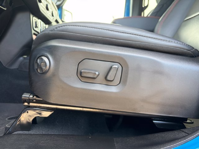 Used 2024 Jeep Wrangler Unlimited Rubicon w/ Technology Group AWD/4WD image 21