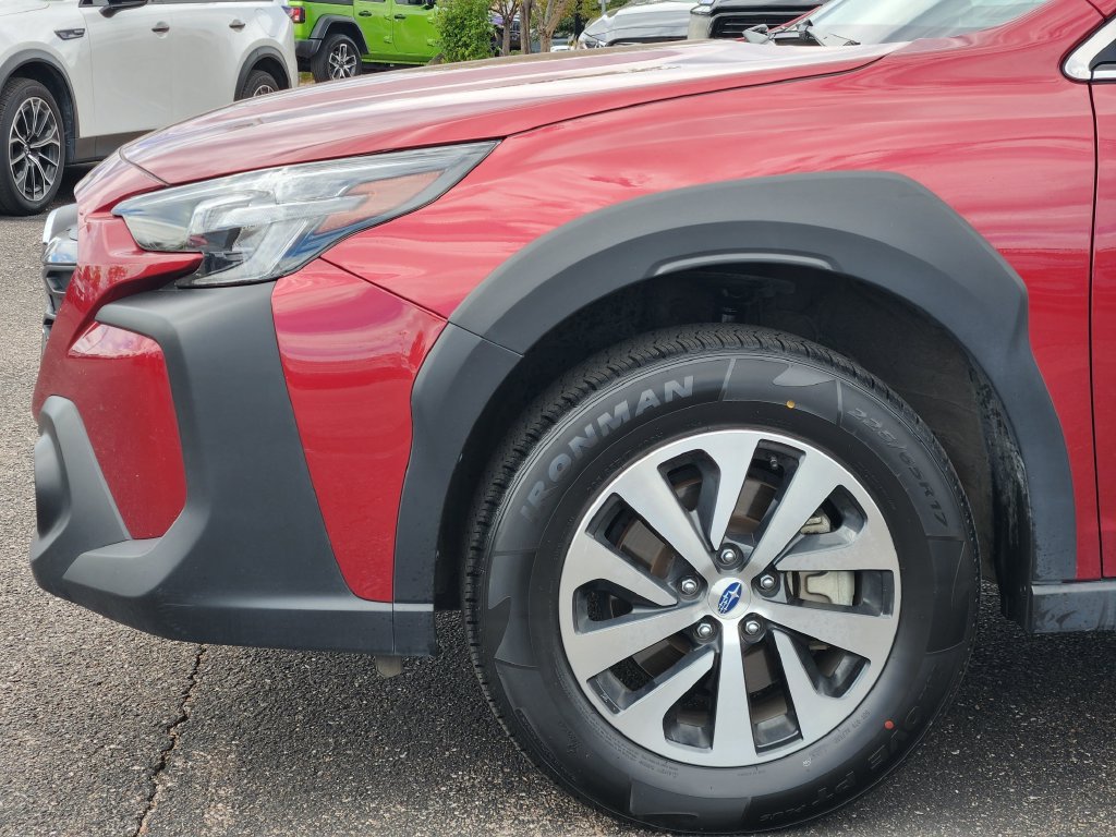 Used 2025 Subaru Outback Premium AWD/4WD image 29