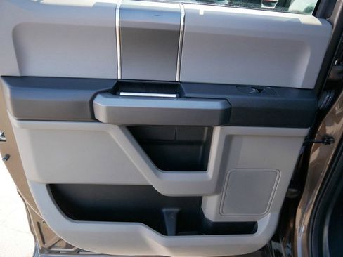 Used 2017 Ford F150 XLT w/ Equipment Group 302A Luxury image 13