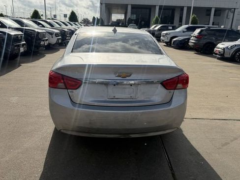 Used 2018 Chevrolet Impala LT FWD image 6