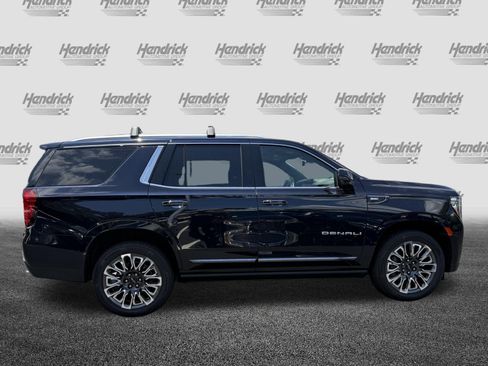Used 2023 GMC Yukon Denali Ultimate AWD/4WD image 11