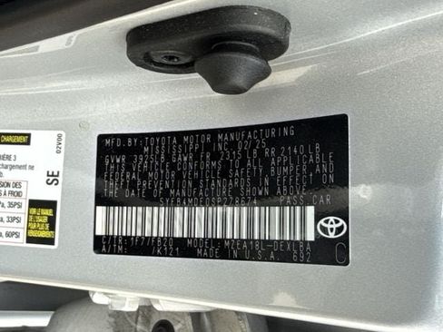Used 2025 Toyota Corolla LE FWD image 32