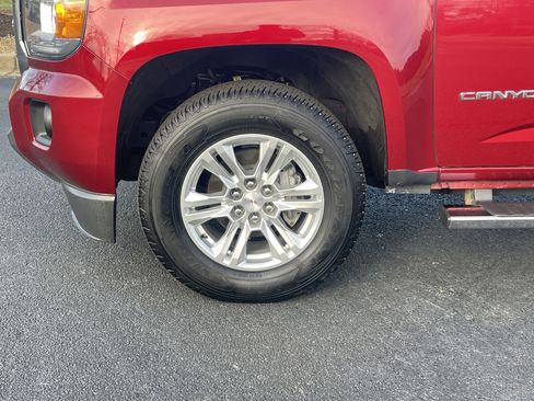 Used 2020 GMC Canyon SLE w/ SLE Convenience Package image 32