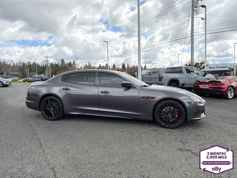 Used 2023 Maserati Quattroporte Trofeo image 7