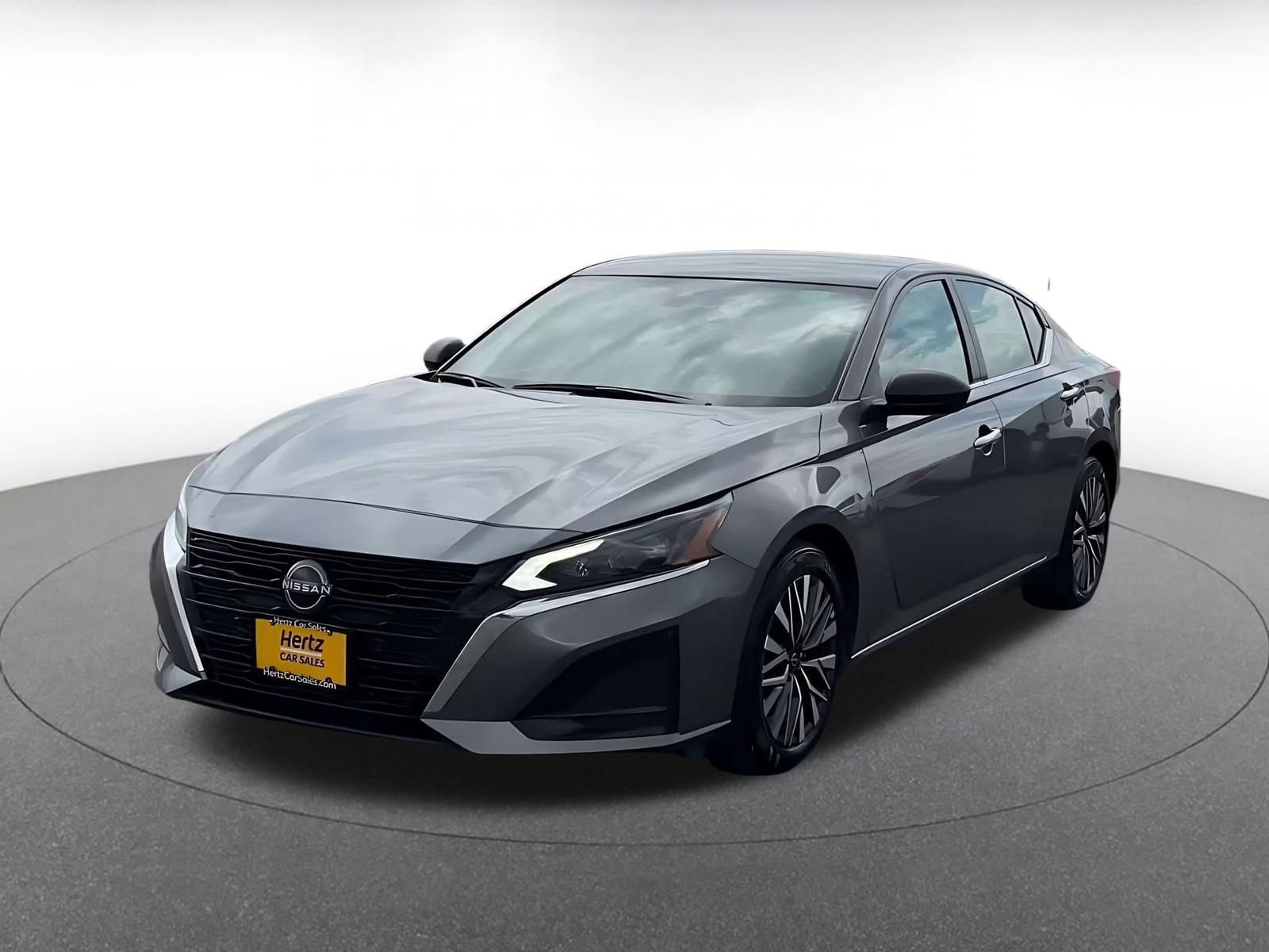Used 2025 Nissan Altima 2.5 SV FWD image 6