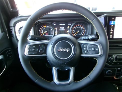 New 2025 Jeep Wrangler Unlimited Sahara image 10