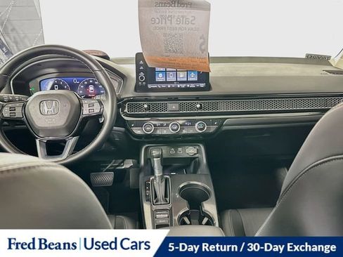 Used 2023 Honda Civic Touring image 32