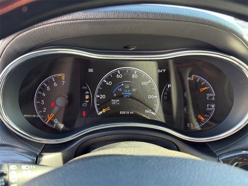 Used 2018 Jeep Grand Cherokee Overland image 18