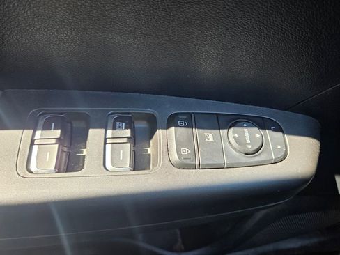 Used 2020 Kia Sportage LX image 24