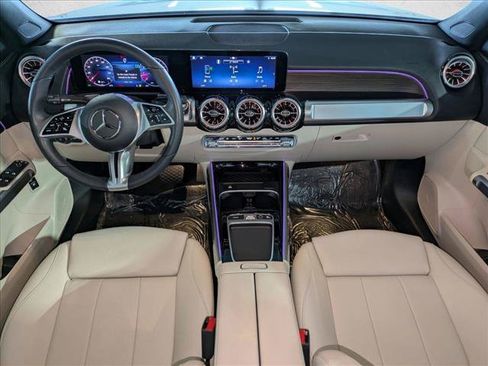 Certified 2025 Mercedes-Benz GLB 250 4MATIC image 17