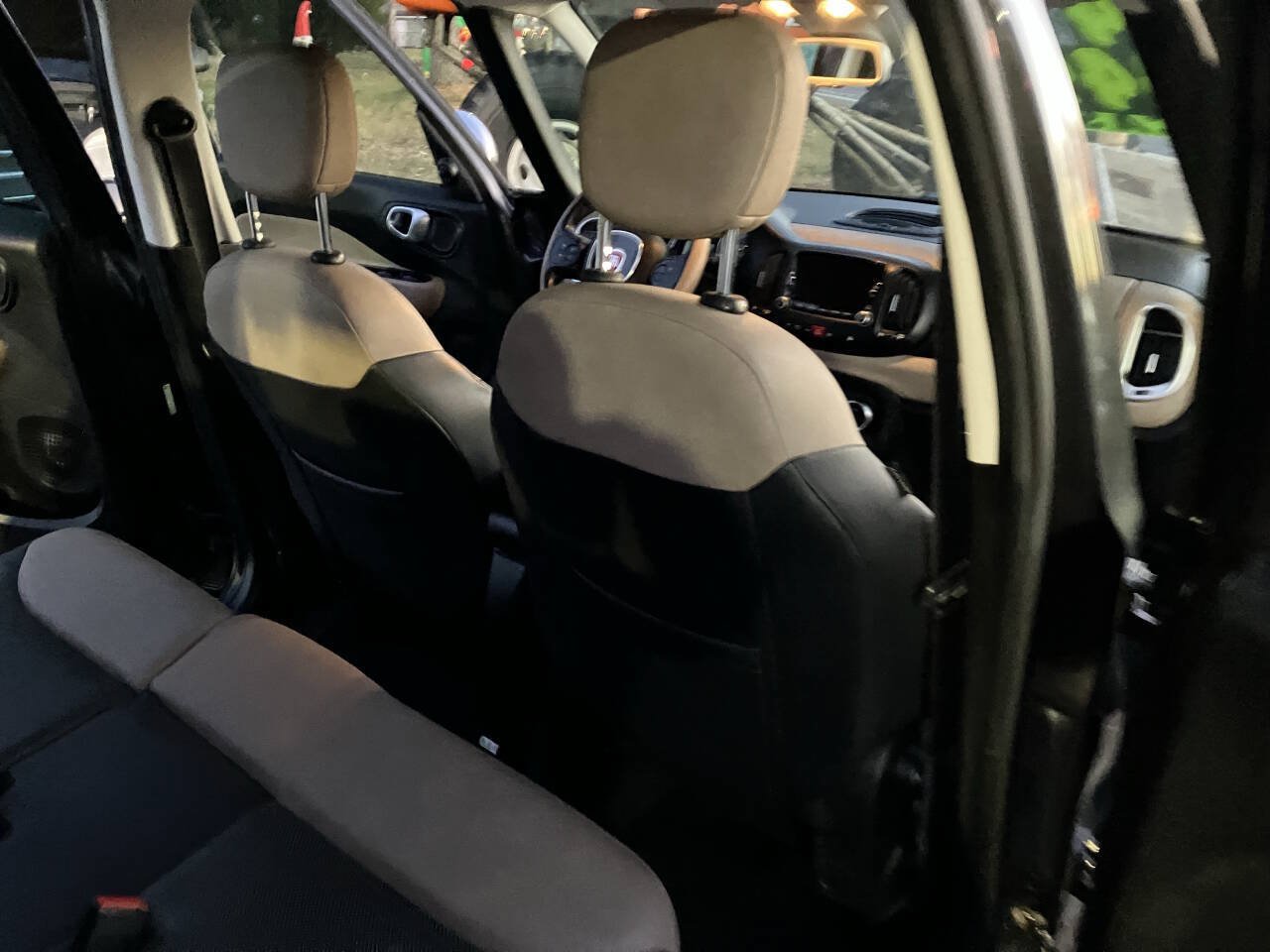 Used 2014 FIAT 500L Lounge FWD image 29