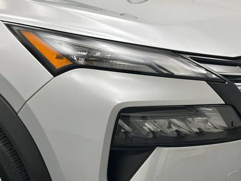 Certified 2025 Nissan Rogue SV AWD/4WD image 23