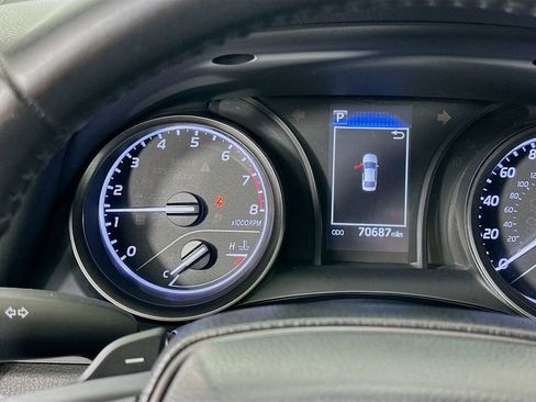 Certified 2022 Toyota Camry SE image 12