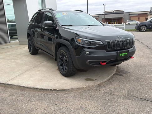 Used 2020 Jeep Cherokee Trailhawk AWD/4WD image 7