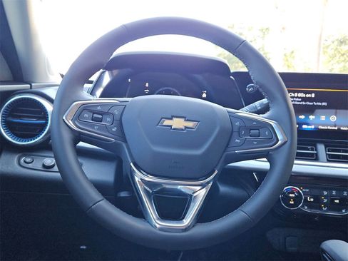 New 2026 Chevrolet Trax LT w/ Driver Confidence Package image 10