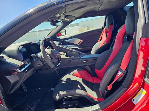 Used 2023 Chevrolet Corvette Z06 RWD image 17