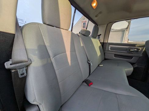 Used 2016 RAM 2500 SLT image 26