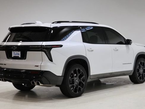 Used 2025 Chevrolet Traverse RS AWD/4WD image 8