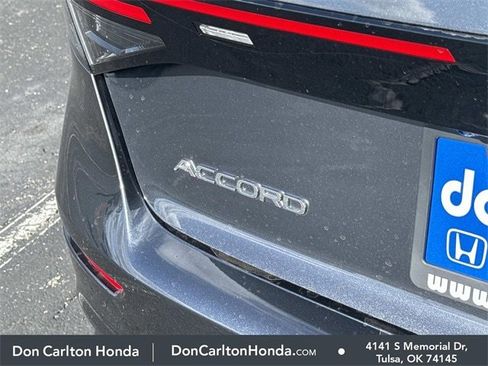 Certified 2025 Honda Accord SE image 6