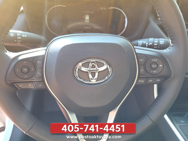 Used 2025 Toyota RAV4 SE AWD/4WD image 15