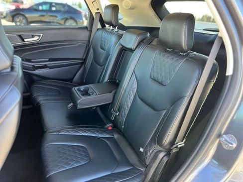 Used 2024 Ford Edge Titanium image 16