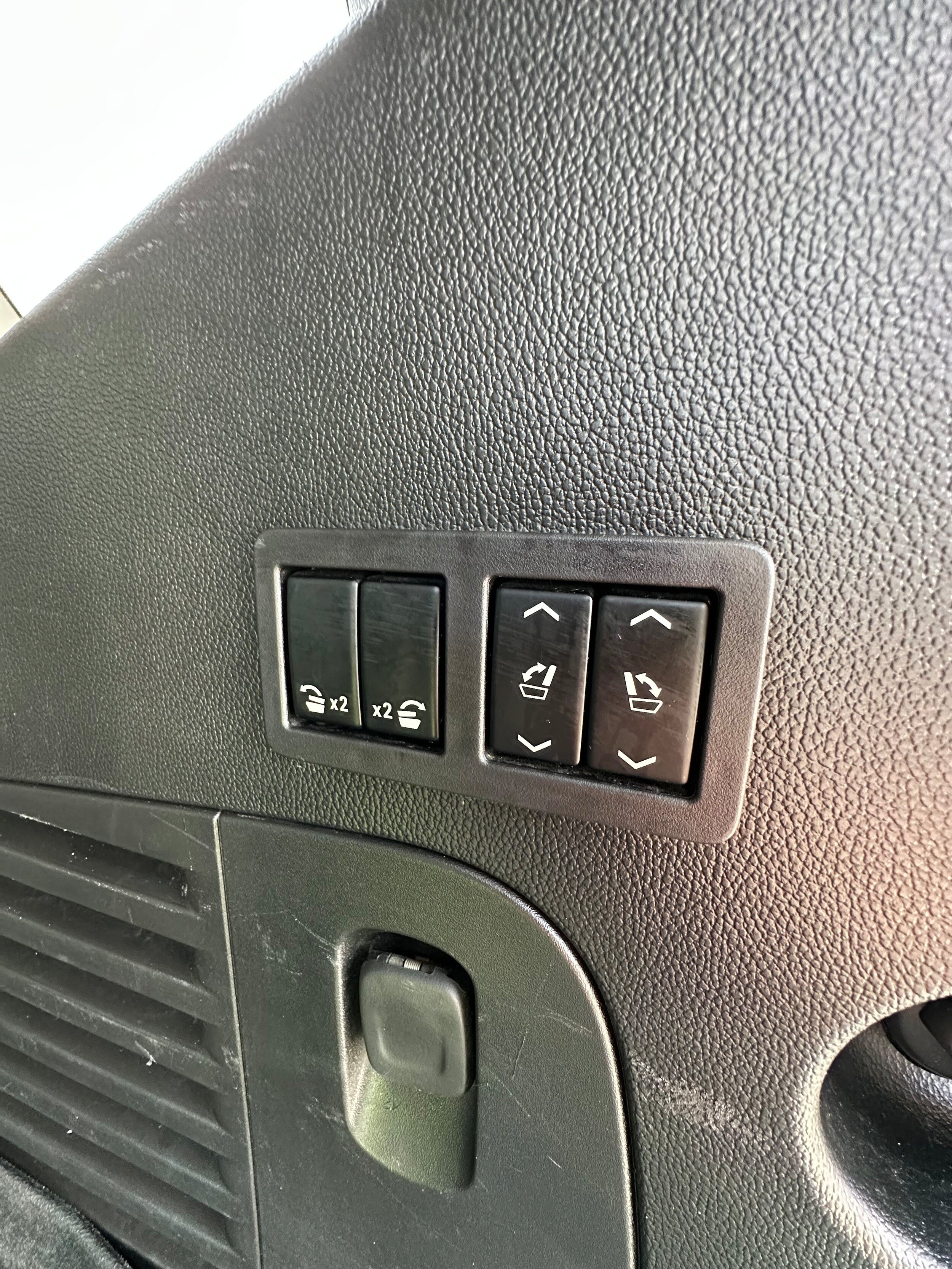 Used 2019 GMC Yukon Denali w/ Denali Ultimate Package AWD/4WD image 27