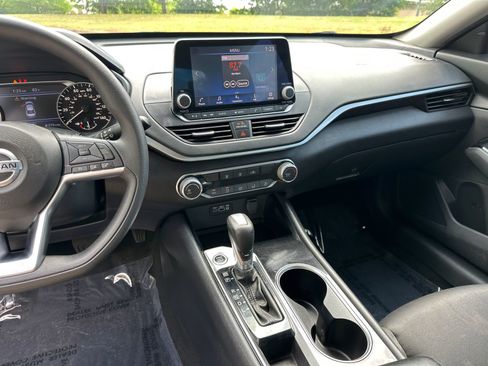Used 2021 Nissan Altima 2.5 SV FWD image 26