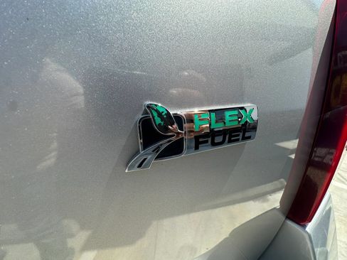 Used 2011 Ford Expedition EL XLT RWD image 12