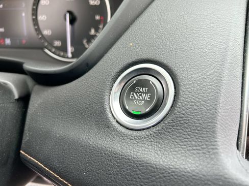 Used 2020 Cadillac XT4 Sport AWD/4WD image 19