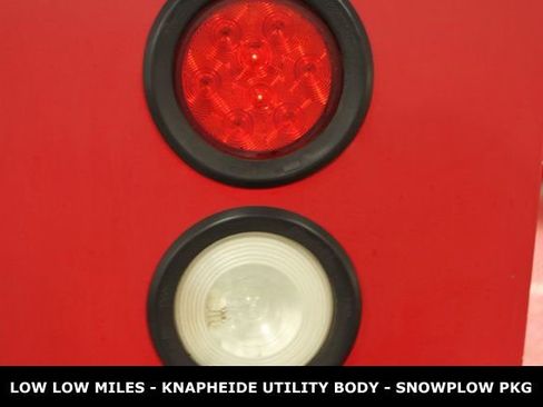 Used 2015 Ford F250 XL w/ Power Equipment Group image 32