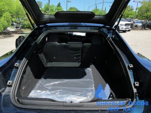 New 2025 Dodge Charger R/T w/ Sun & Sound Package image 5