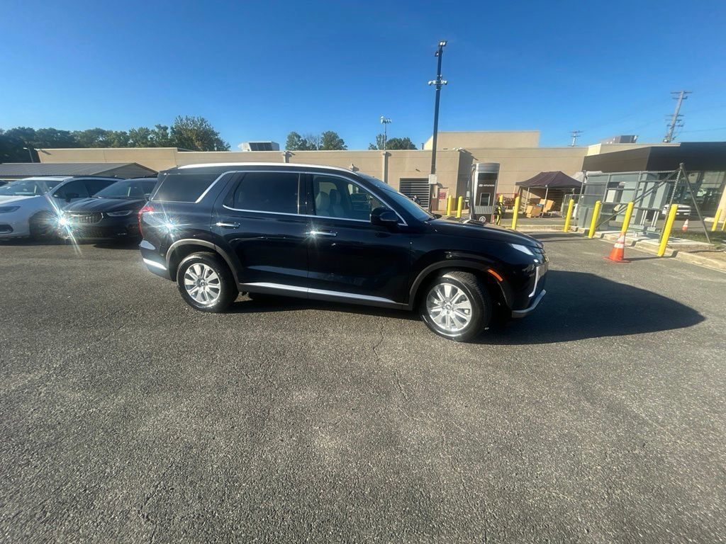 Used 2024 Hyundai Palisade SEL AWD/4WD image 4