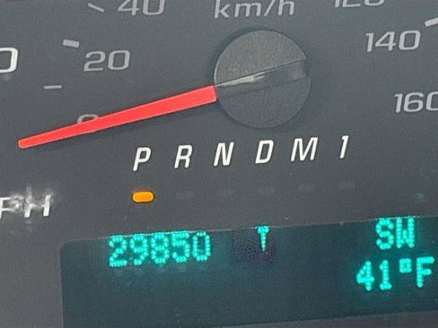 Used 2019 Chevrolet Express 2500 w/ Enhanced Convenience Package image 13