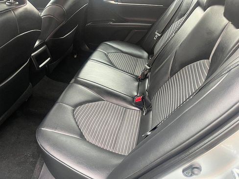 Used 2021 Toyota Camry SE image 26