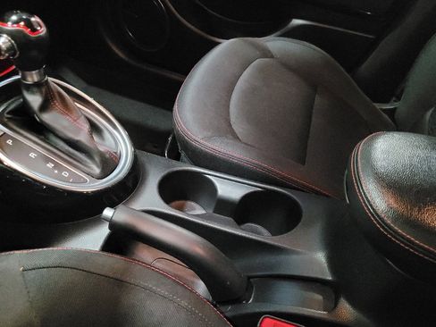 Used 2019 Kia Soul + image 26