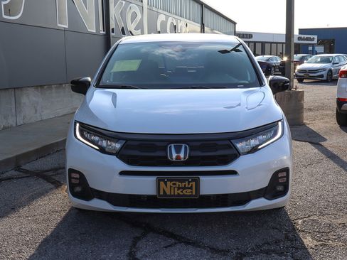 Used 2025 Honda Odyssey Sport-L image 2