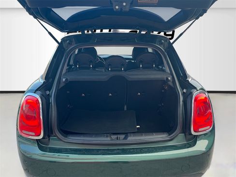 Used 2017 MINI Cooper 4-Door Hardtop image 26