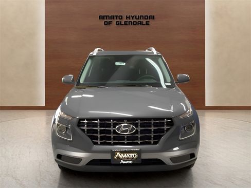 Used 2025 Hyundai Venue SEL image 15
